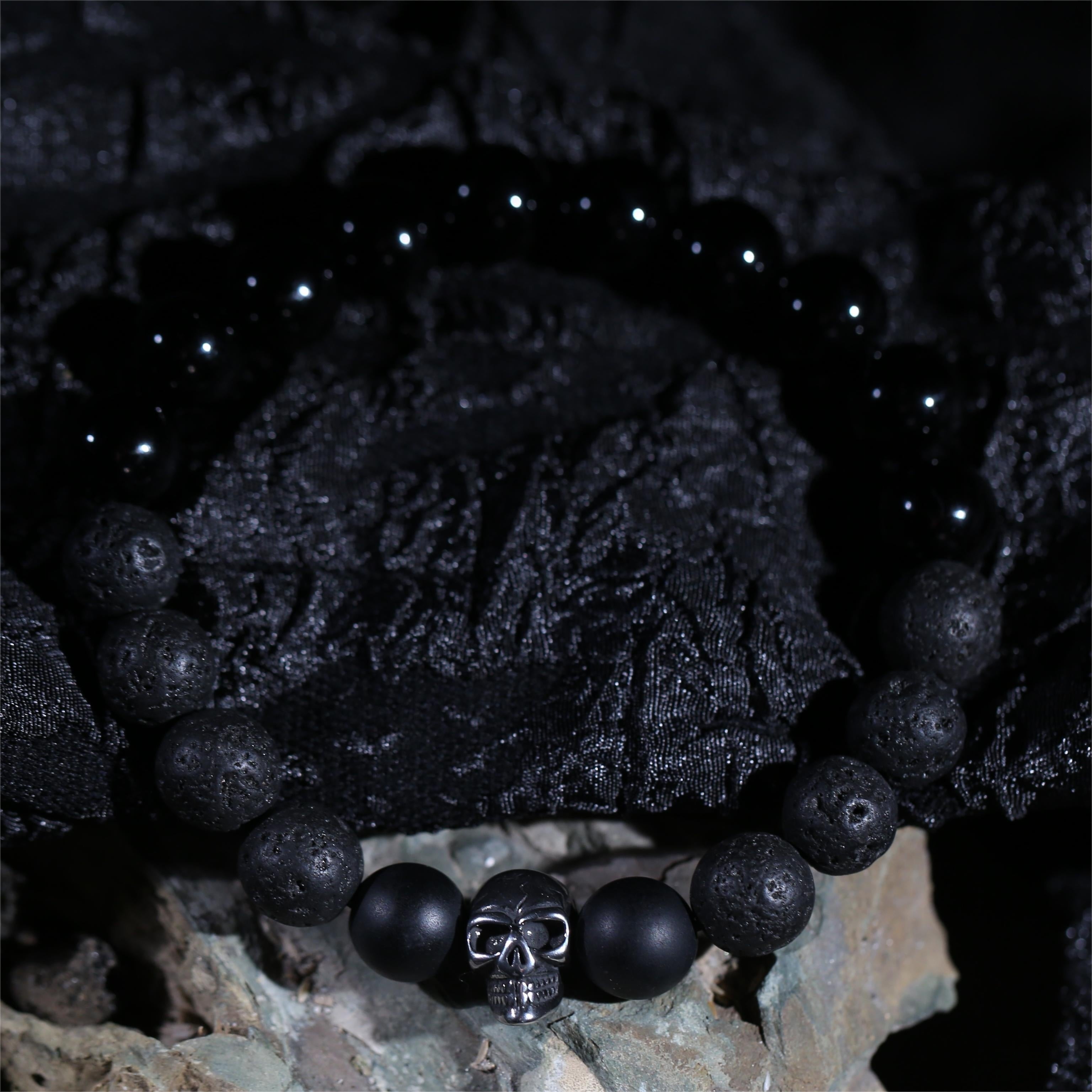 100% Handmade, Natural Black Agate Volcanic Stone Skull Bracelet, Available in Golden/Silver/Black, 10mm Beads, With Gift Box, Your Unisex Jewelry, Punk Style, Perfect Gift for Him/Her, Suitable for Anniversaries/Valentine's
