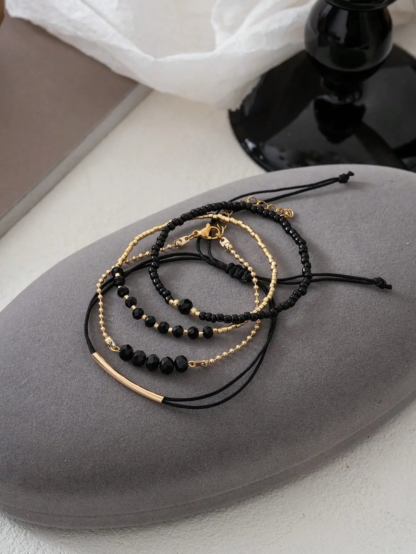 Fashionable Handmade Black Crystal Mini Bead WWomen's Bracelet Set Vacation Party Jewelry