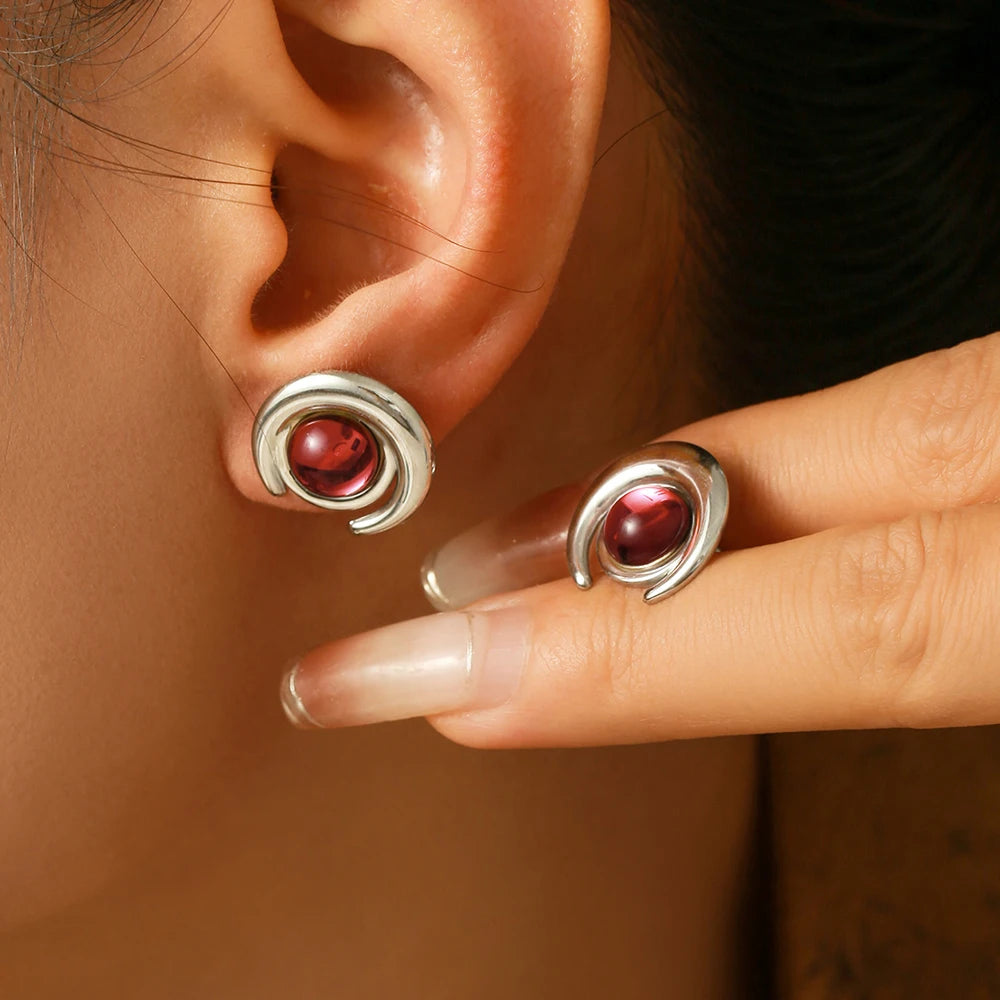 Garnet Red Stainless Steel Rings For Women Garnet Gold Plated Waterproof Round Ring Charm Luxury Jewelry Gift Wholesale