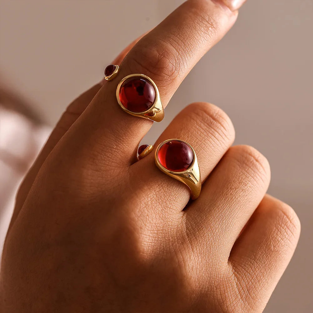 Garnet Red Stainless Steel Rings For Women Garnet Gold Plated Waterproof Round Ring Charm Luxury Jewelry Gift Wholesale