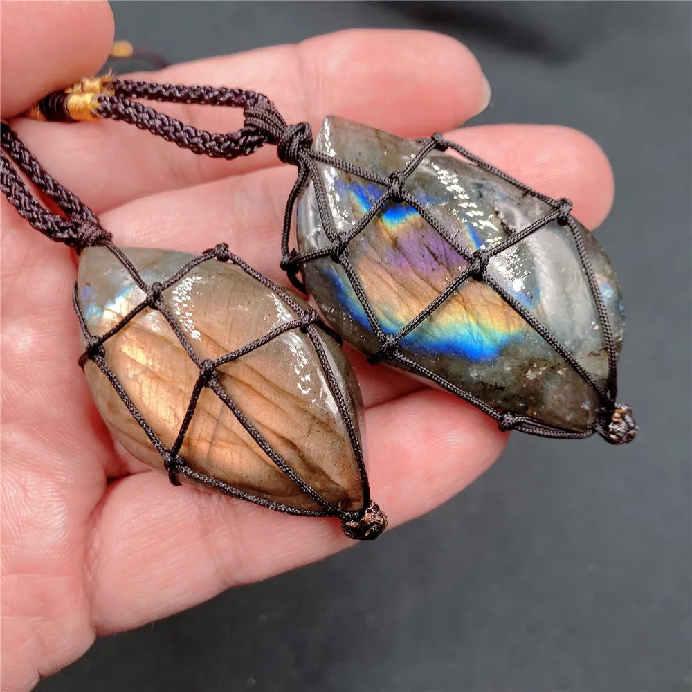 Natural Crystal Labradorite Stone Gemstone Pendant Moonstone Sunstone Pendant Divination Spiritual Meditation Jewelry Necklace
