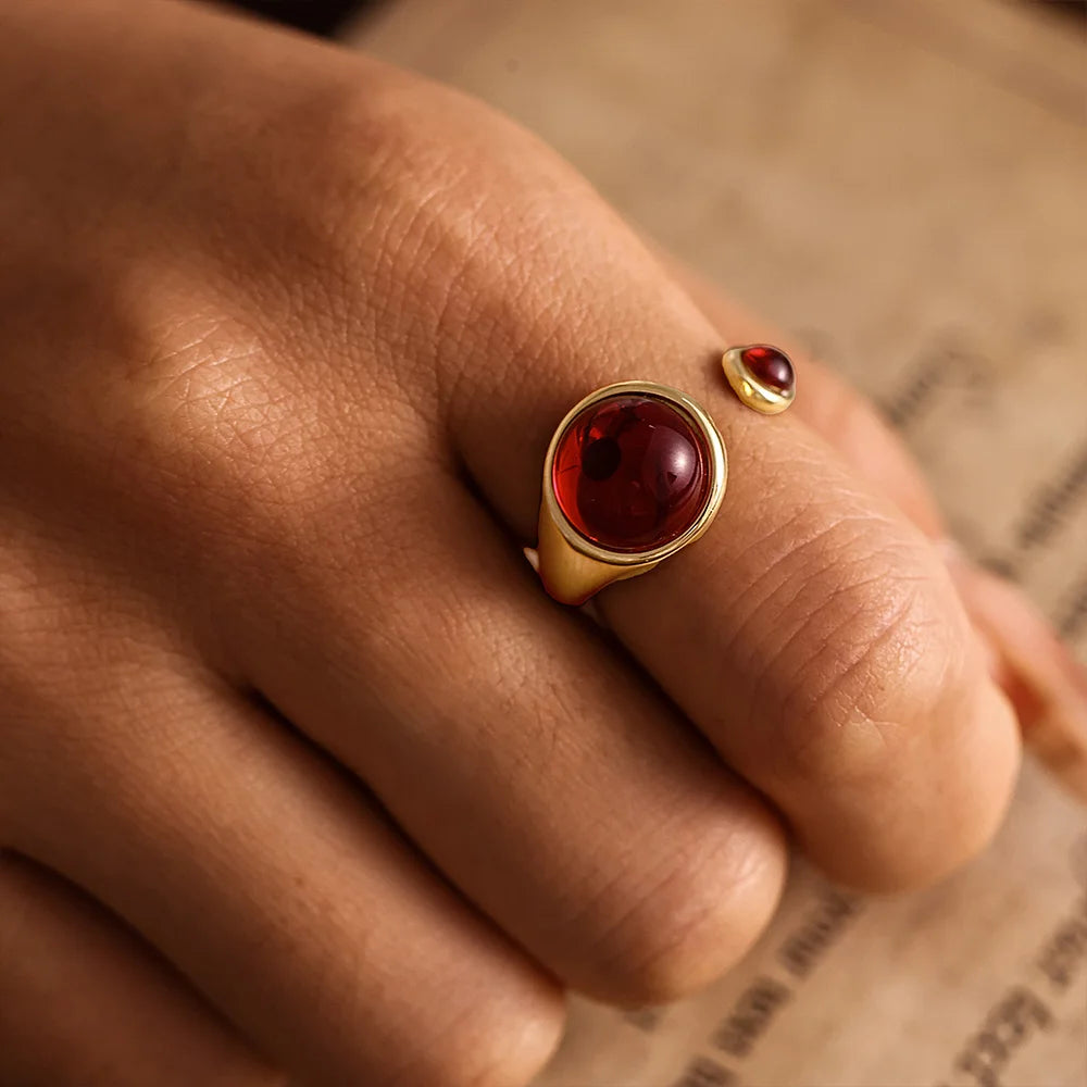 Garnet Red Stainless Steel Rings For Women Garnet Gold Plated Waterproof Round Ring Charm Luxury Jewelry Gift Wholesale