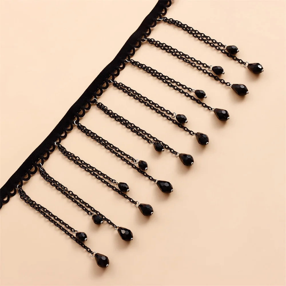 قلادة من الكريستال الأسود بتصميم قوطي من فنغ شوي مع شرابات وسلسلة عنق من الدانتيل لوليتا