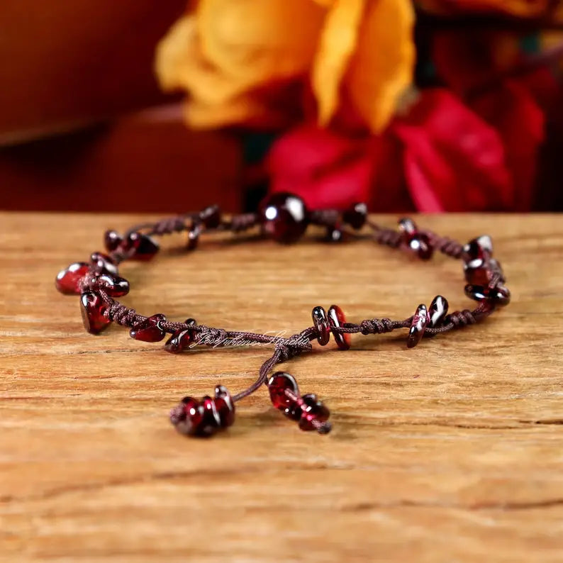 Natural Garnet Bracelet, Garnet Fragments and Beads Bracelet, Healing Protection Chakra Reiki Spiritual Bracelet, Crystal Gift