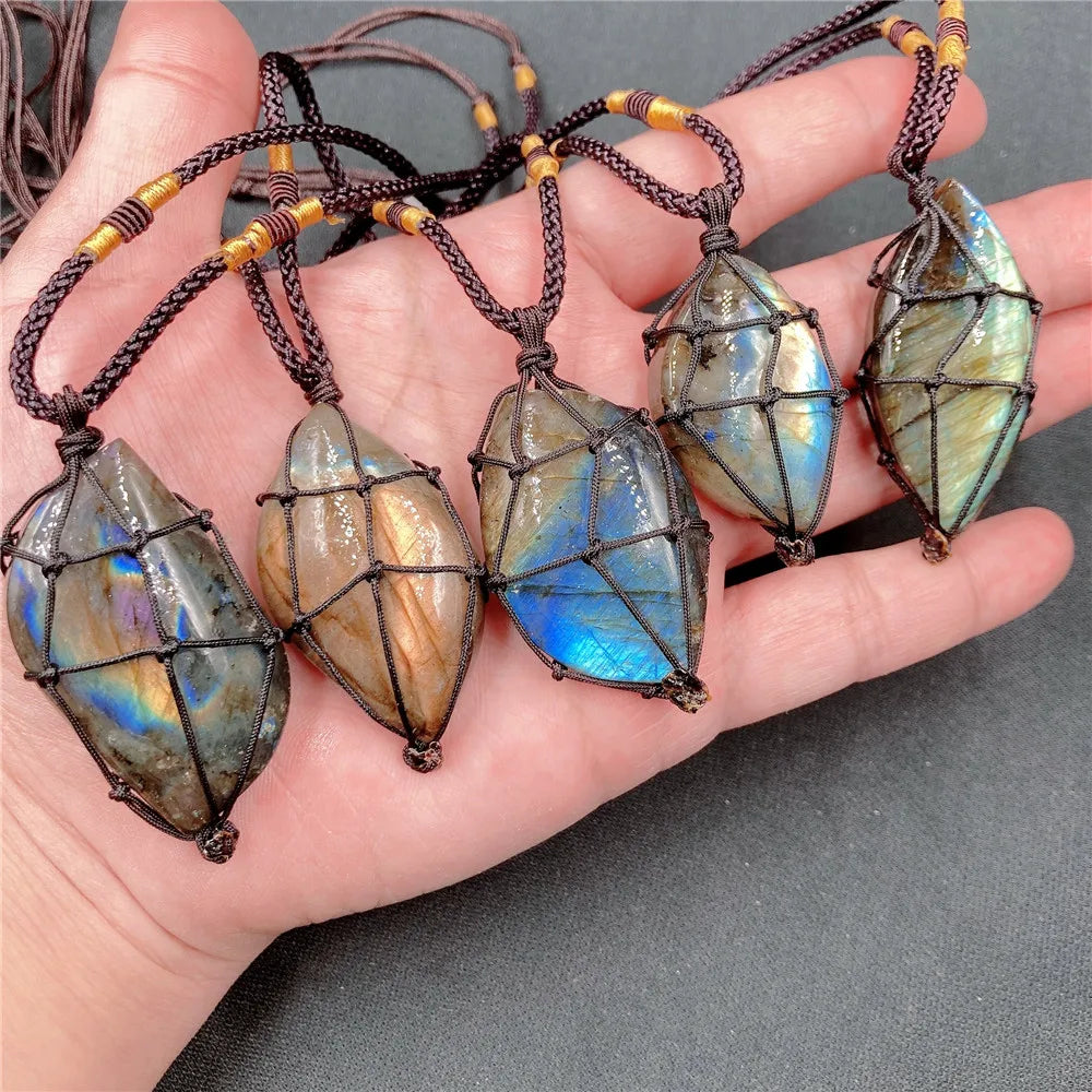 Natural Crystal Labradorite Stone Gemstone Pendant Moonstone Sunstone Pendant Divination Spiritual Meditation Jewelry Necklace