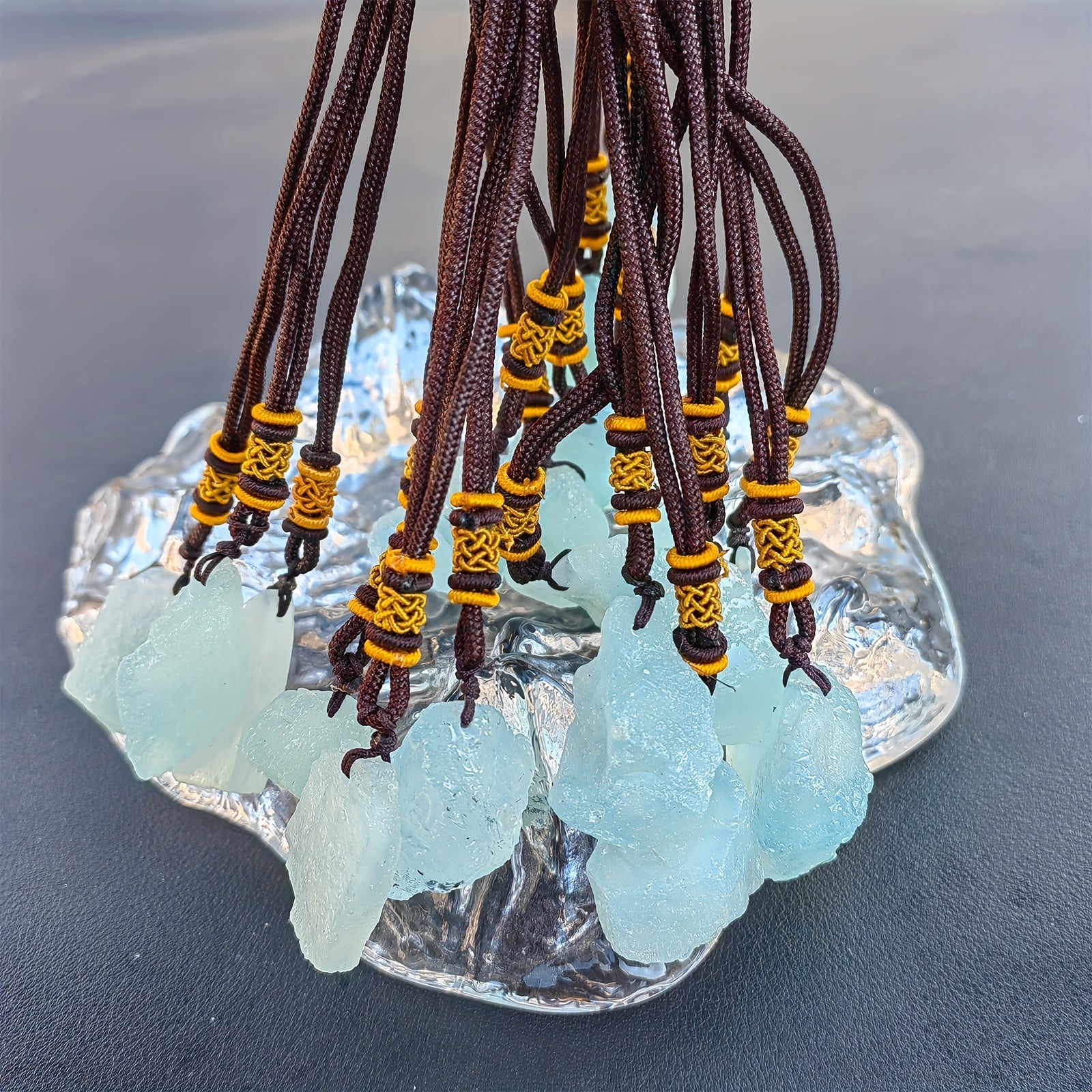 1/5pcs Natural Aquamarine Pendant Necklace, Irregular Crystal Raw Stone, Ideal Choice For Gift, Assorted Varieties