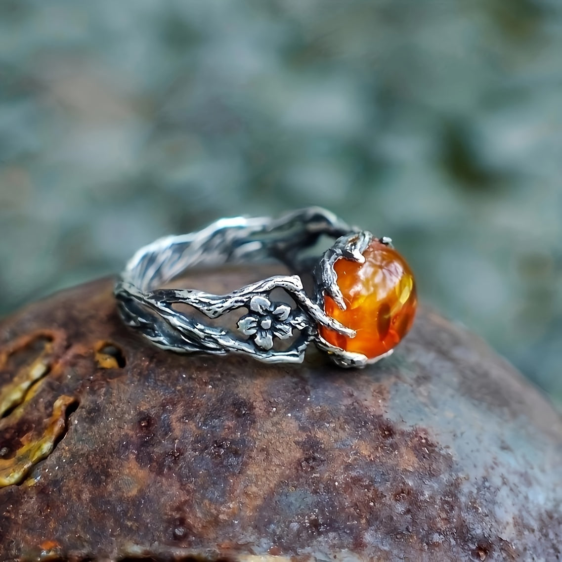 1PC New Ancient Water Drop Anti Amber Stone Honey Wax Ring with Carved Flowers and Branches, Elegant and Elegant Style Ring for Men and Women