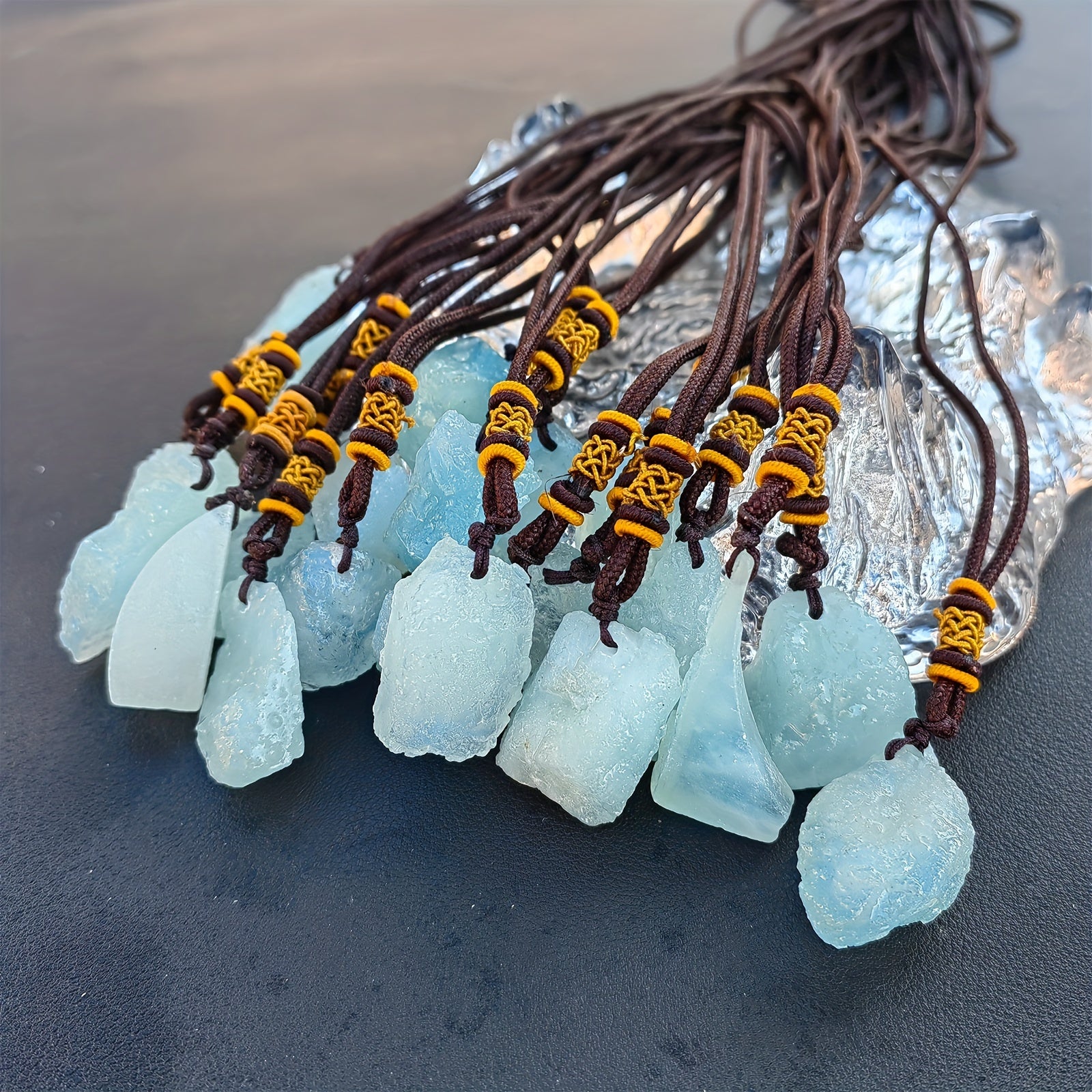 1/5pcs Natural Aquamarine Pendant Necklace, Irregular Crystal Raw Stone, Ideal Choice For Gift, Assorted Varieties