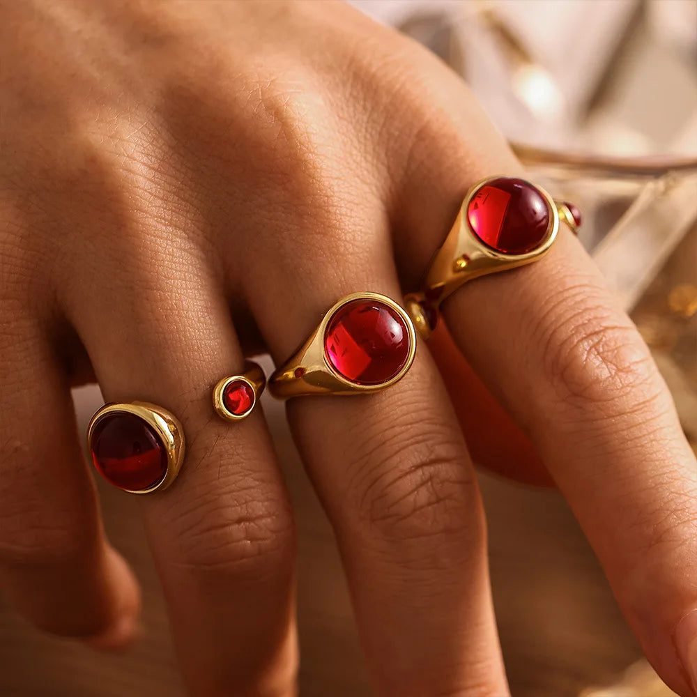 Garnet Red Stainless Steel Rings For Women Garnet Gold Plated Waterproof Round Ring Charm Luxury Jewelry Gift Wholesale