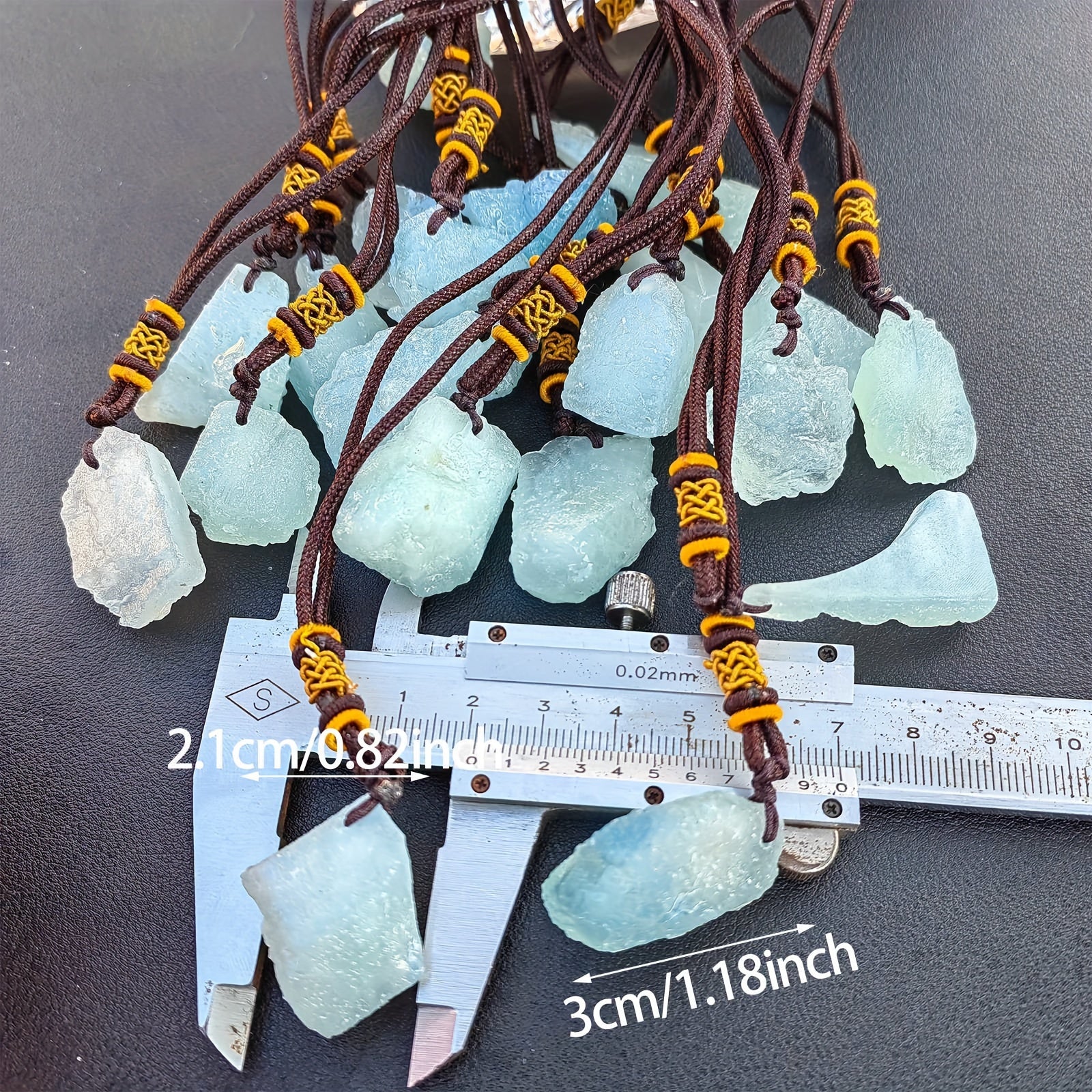 1/5pcs Natural Aquamarine Pendant Necklace, Irregular Crystal Raw Stone, Ideal Choice For Gift, Assorted Varieties